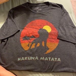 Disney’s the lion king shirt! Size M